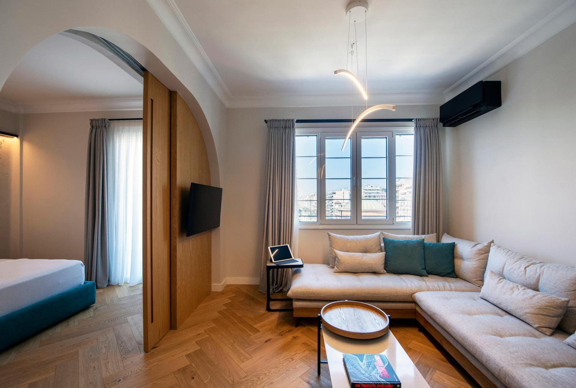 Queen Apartment Thessaloniki By Luxlikehome Exterior photo
